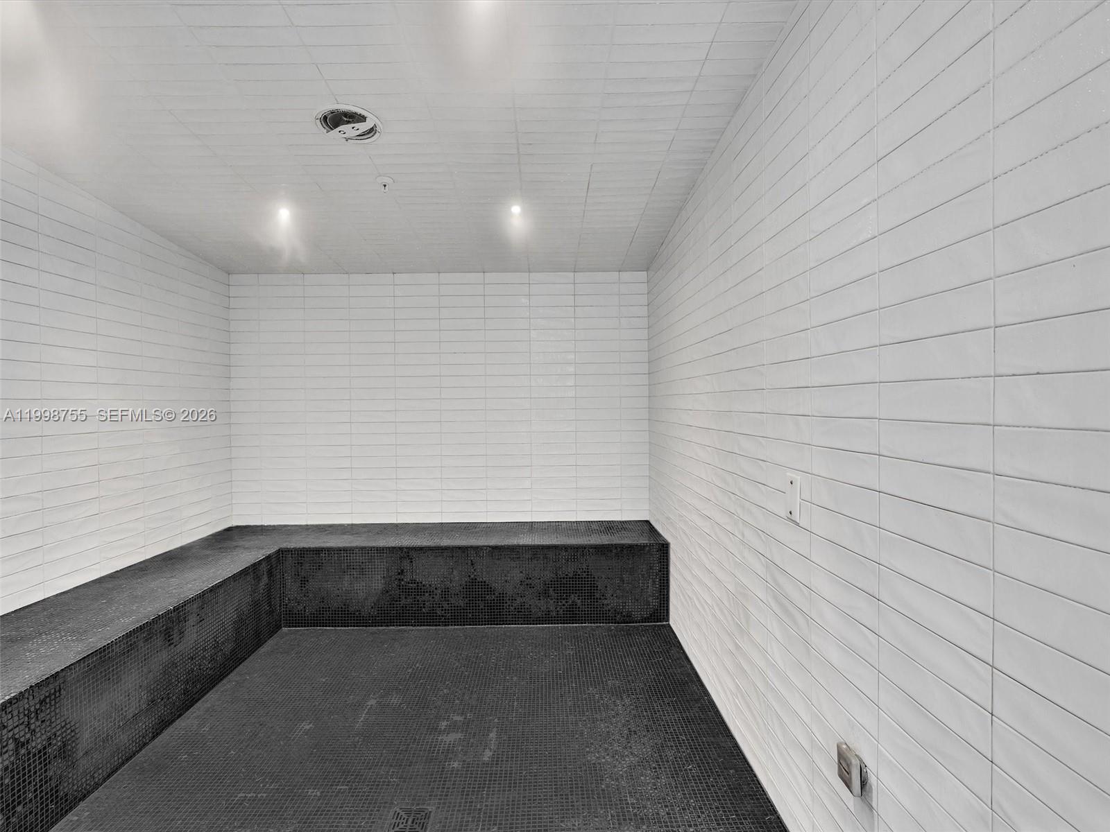image Brickell Heights East32