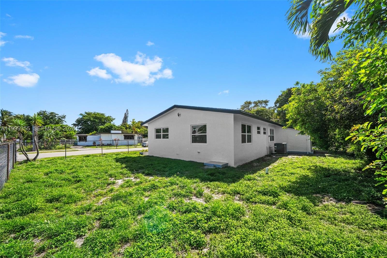 3061 NW 2nd St Fort Lauderdale, FL 33311