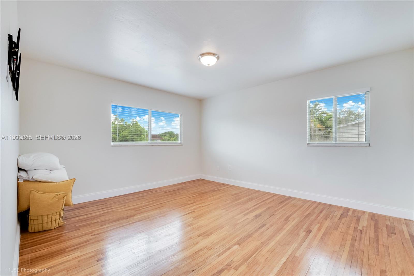 9975 SW 85th St Miami, FL 33173