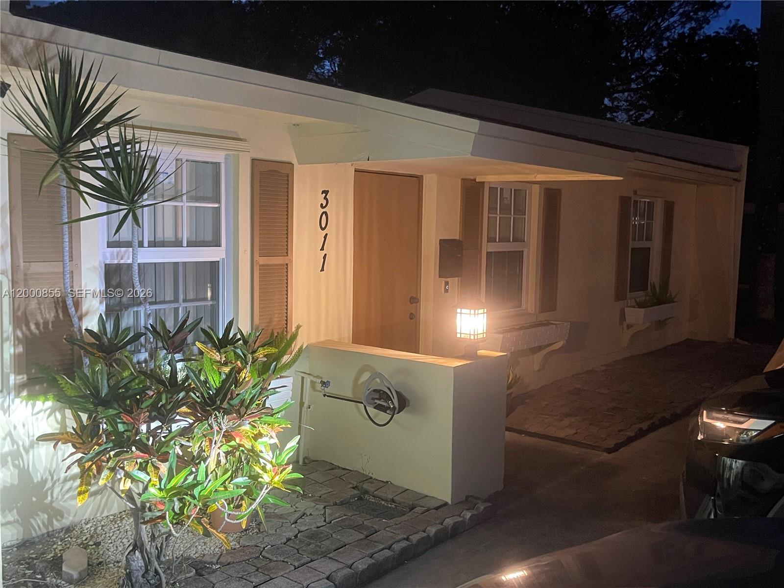 3011 NW 68th St #10F