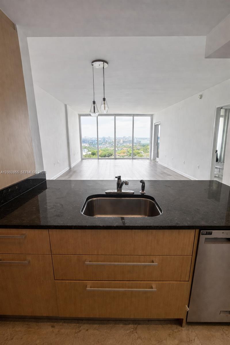 image Harbour House30