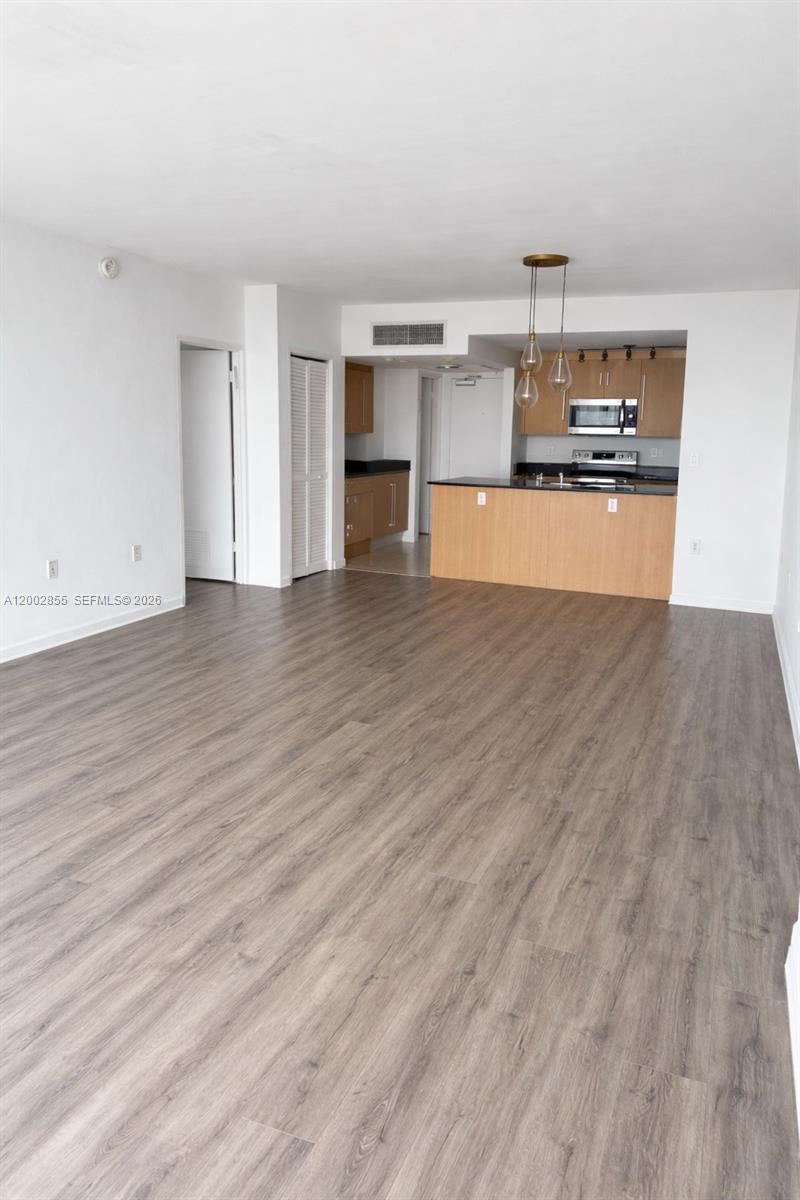 image Harbour House31