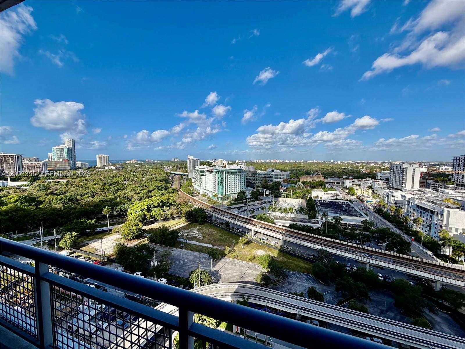 image Infinity at Brickell11