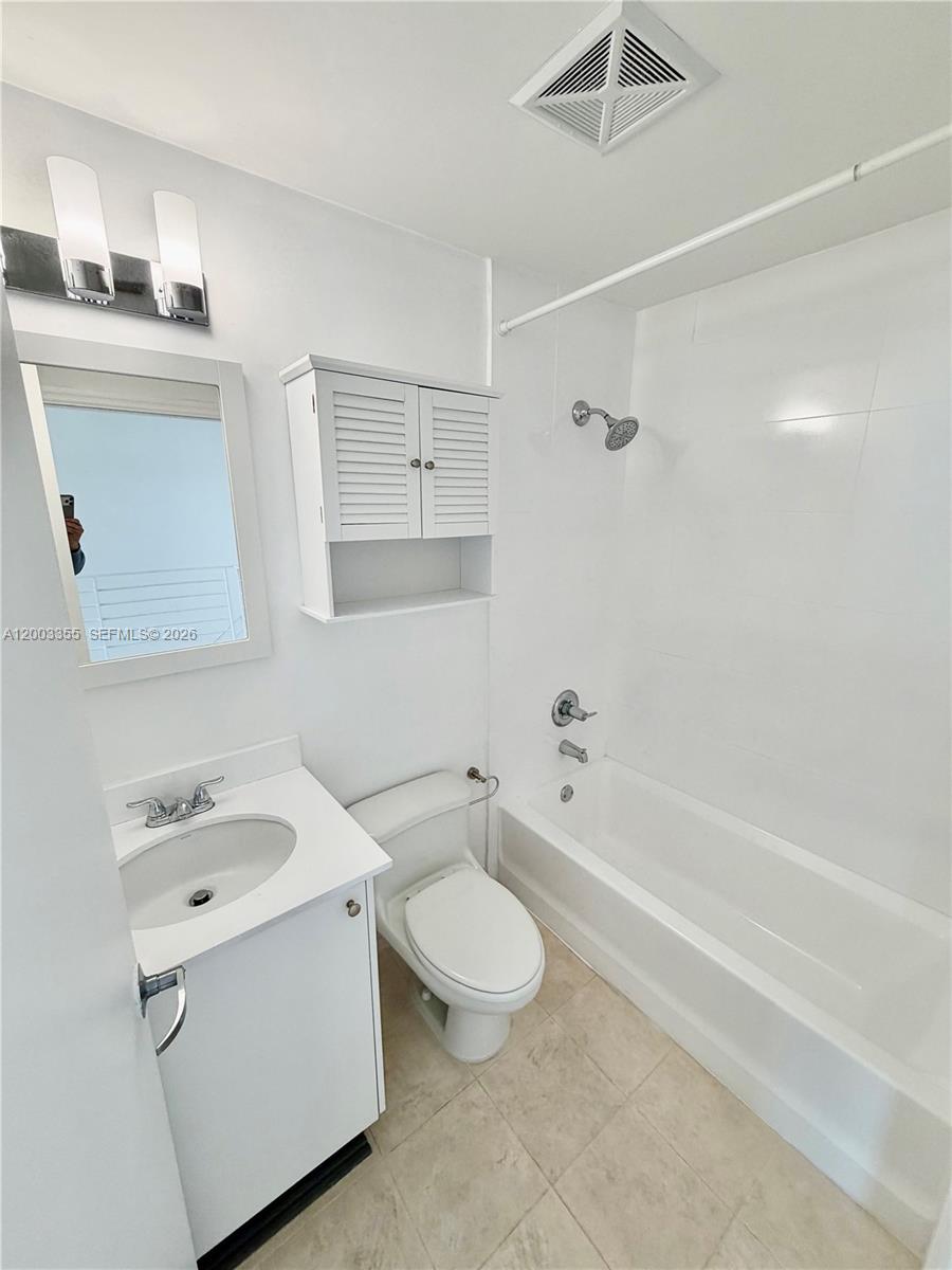 image Infinity at Brickell17