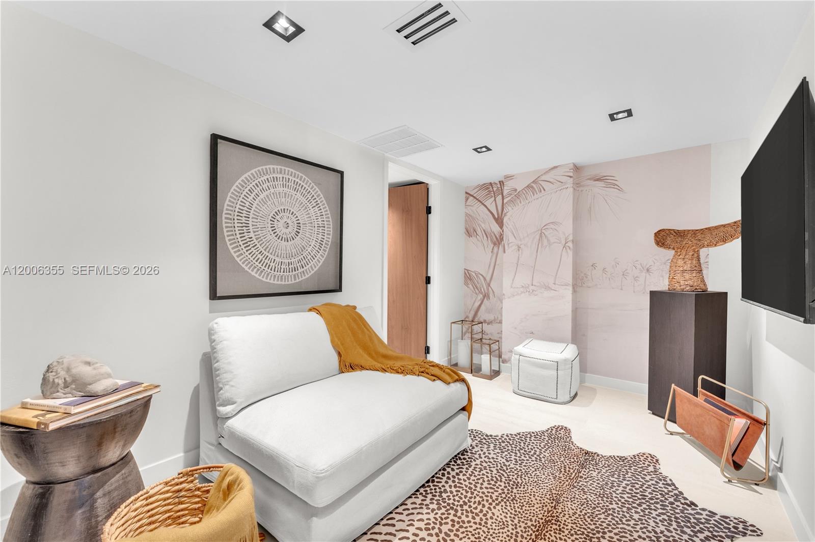 image Arlen House East13