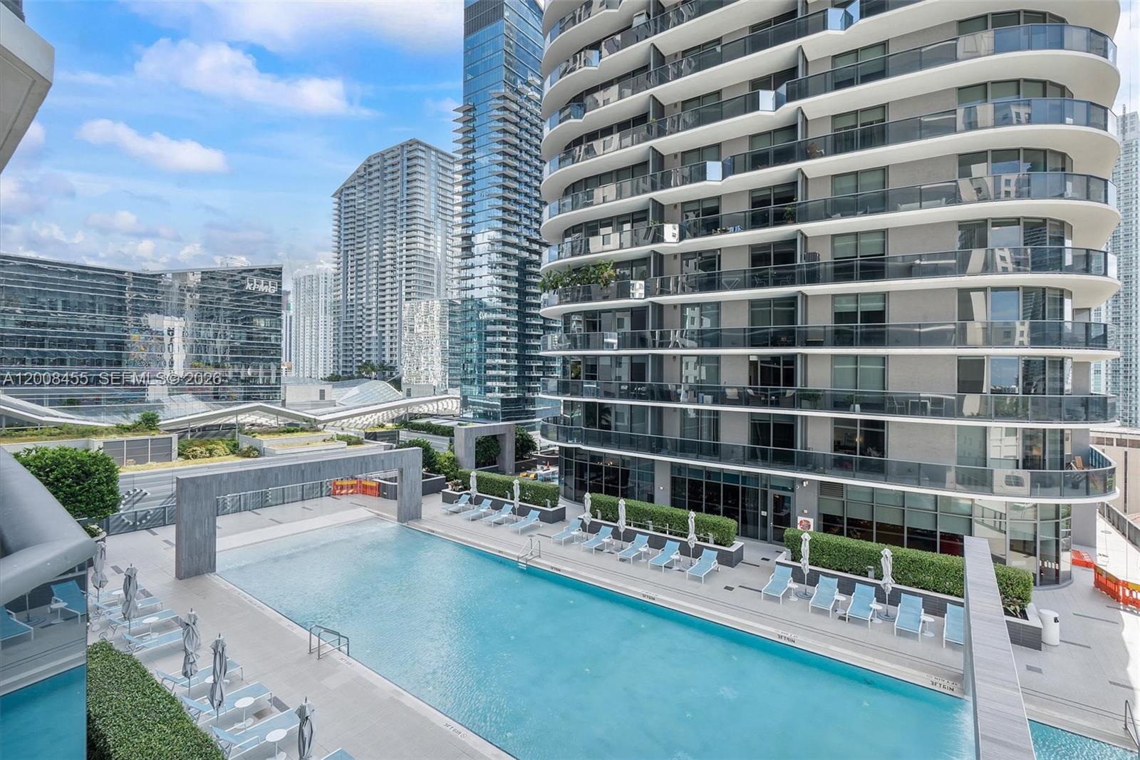 55 SW 9th St #1103 Miami, FL 33130
