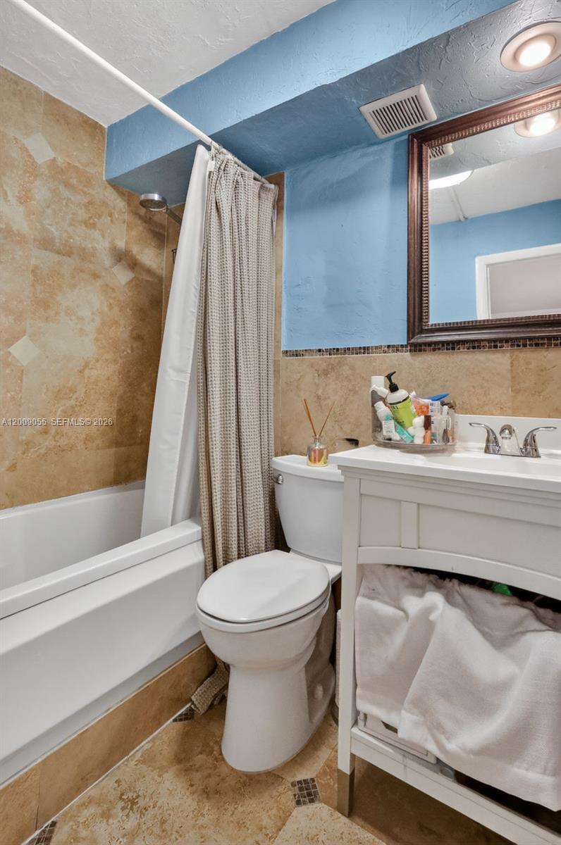 3304 Virginia St #3D Miami, FL 33133