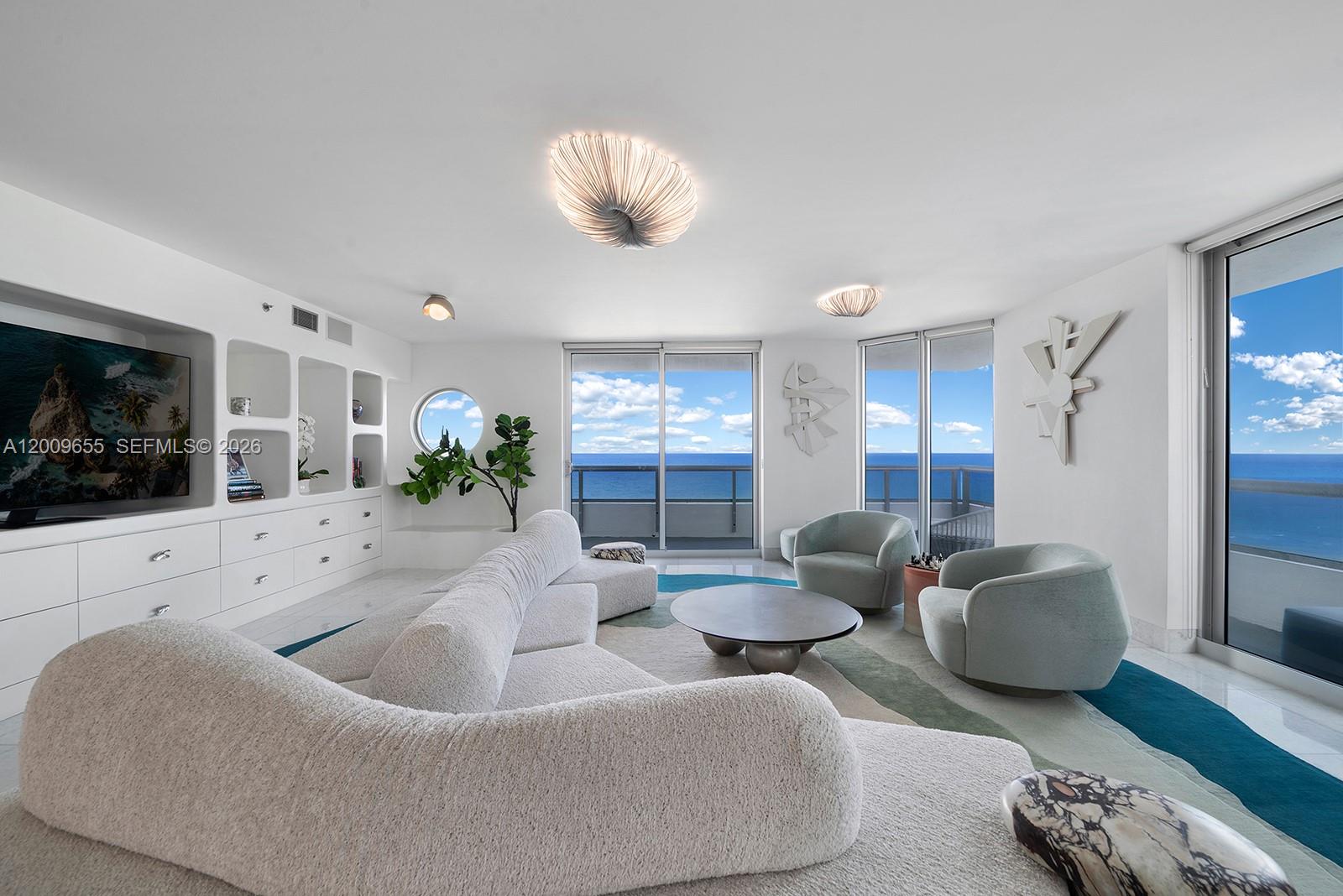 5801 Collins Ave #1200