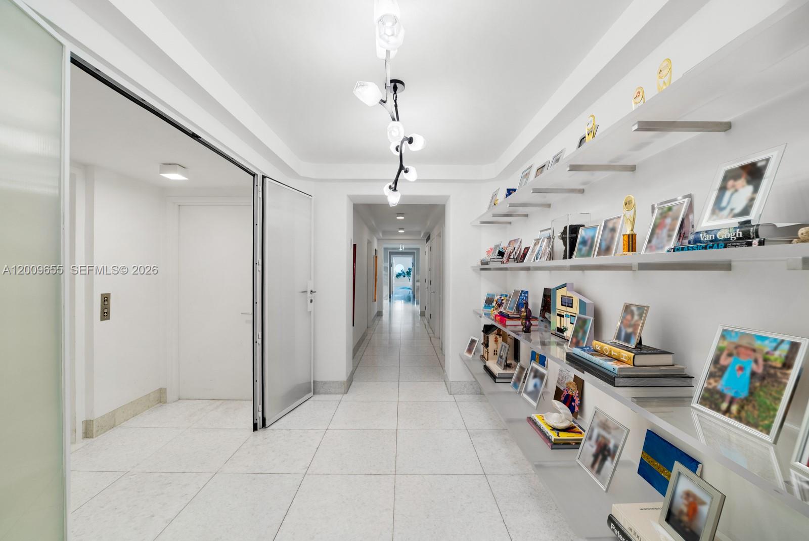 5801 Collins Ave #1200 Miami Beach, FL 33140