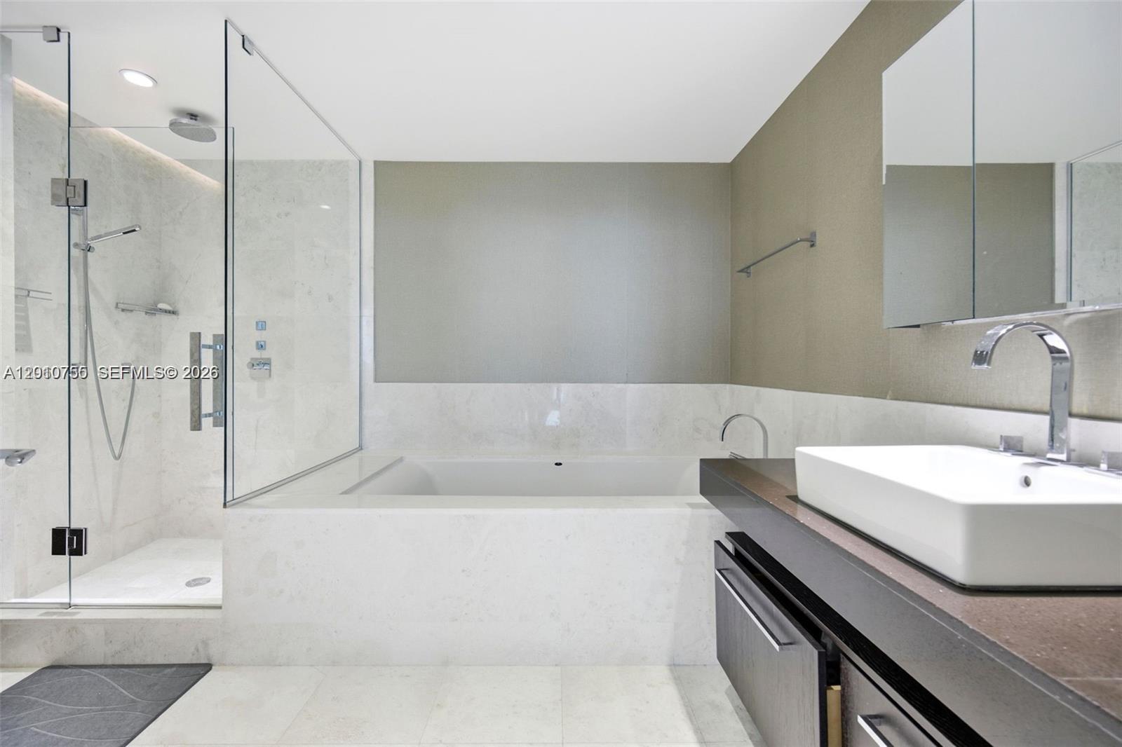 17121 Collins Ave #1606 Sunny Isles Beach, FL 33160