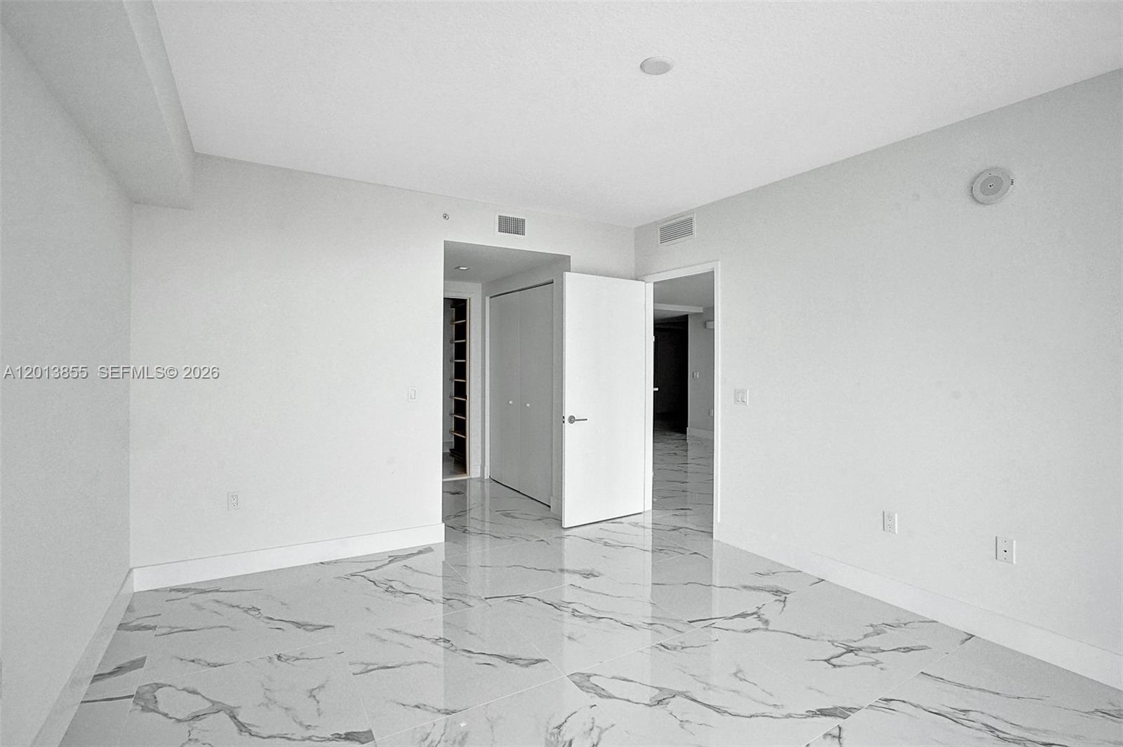 330 Sunny Isles Blvd #5-2205 Sunny Isles Beach, FL 33160