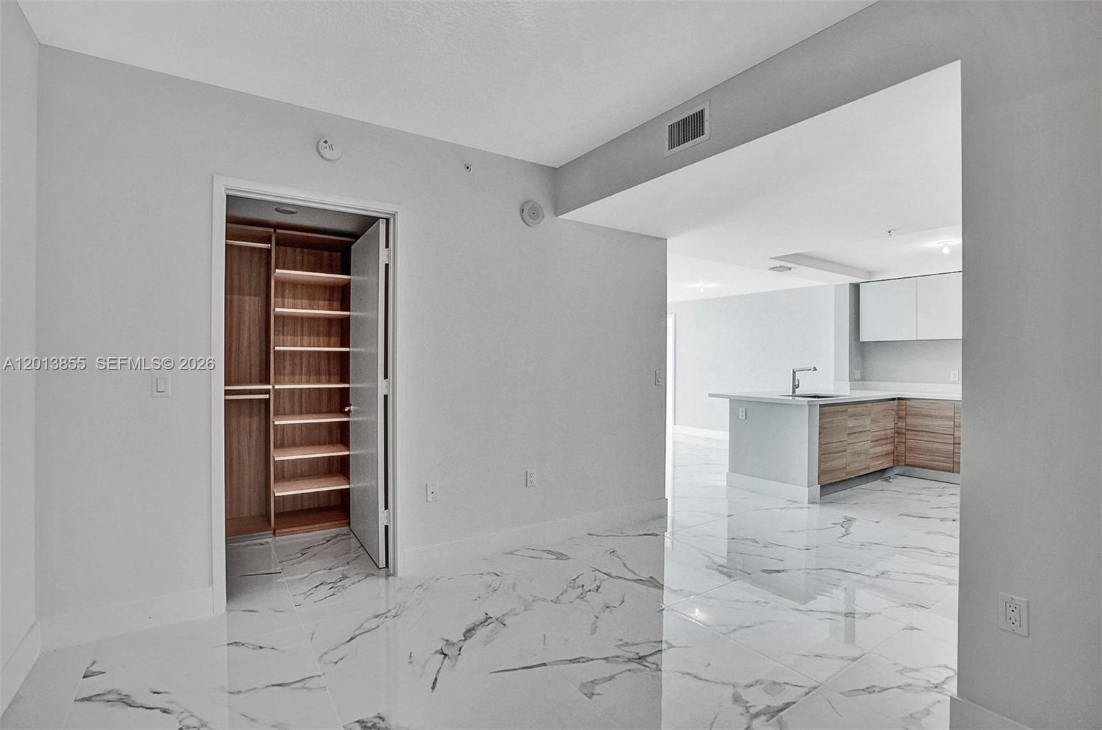 330 Sunny Isles Blvd #5-2205 Sunny Isles Beach, FL 33160