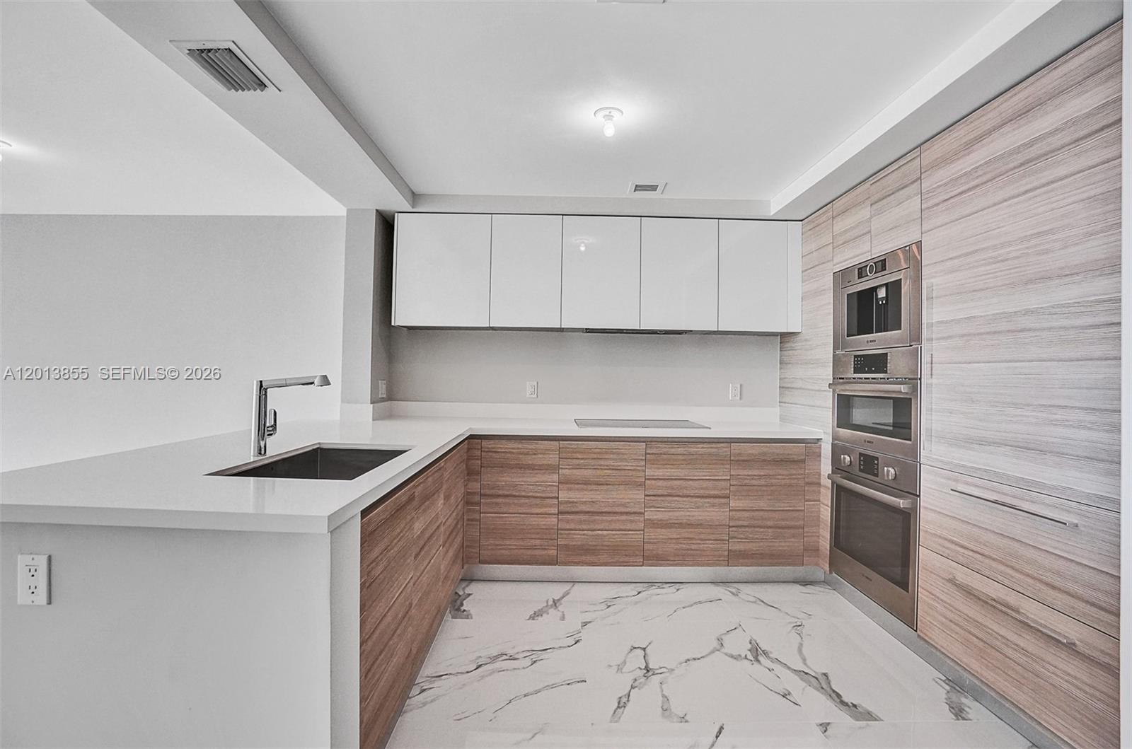 330 Sunny Isles Blvd #5-2205 Sunny Isles Beach, FL 33160