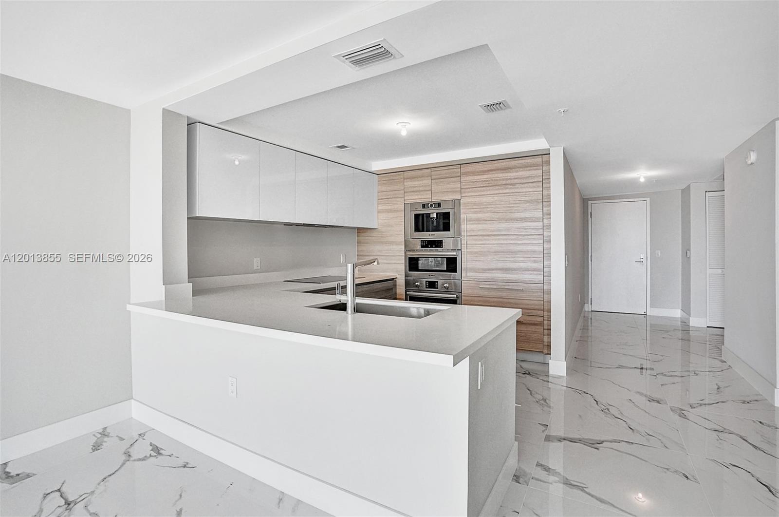 330 Sunny Isles Blvd #5-2205 Sunny Isles Beach, FL 33160