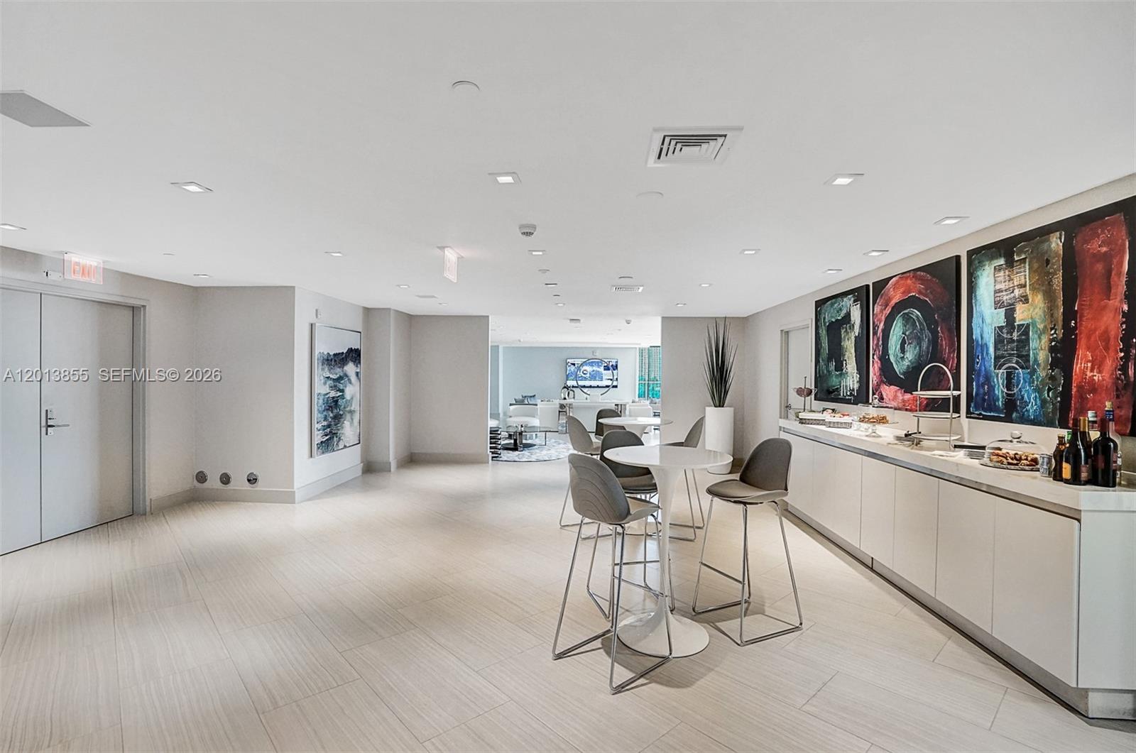 330 Sunny Isles Blvd #5-2205 Sunny Isles Beach, FL 33160