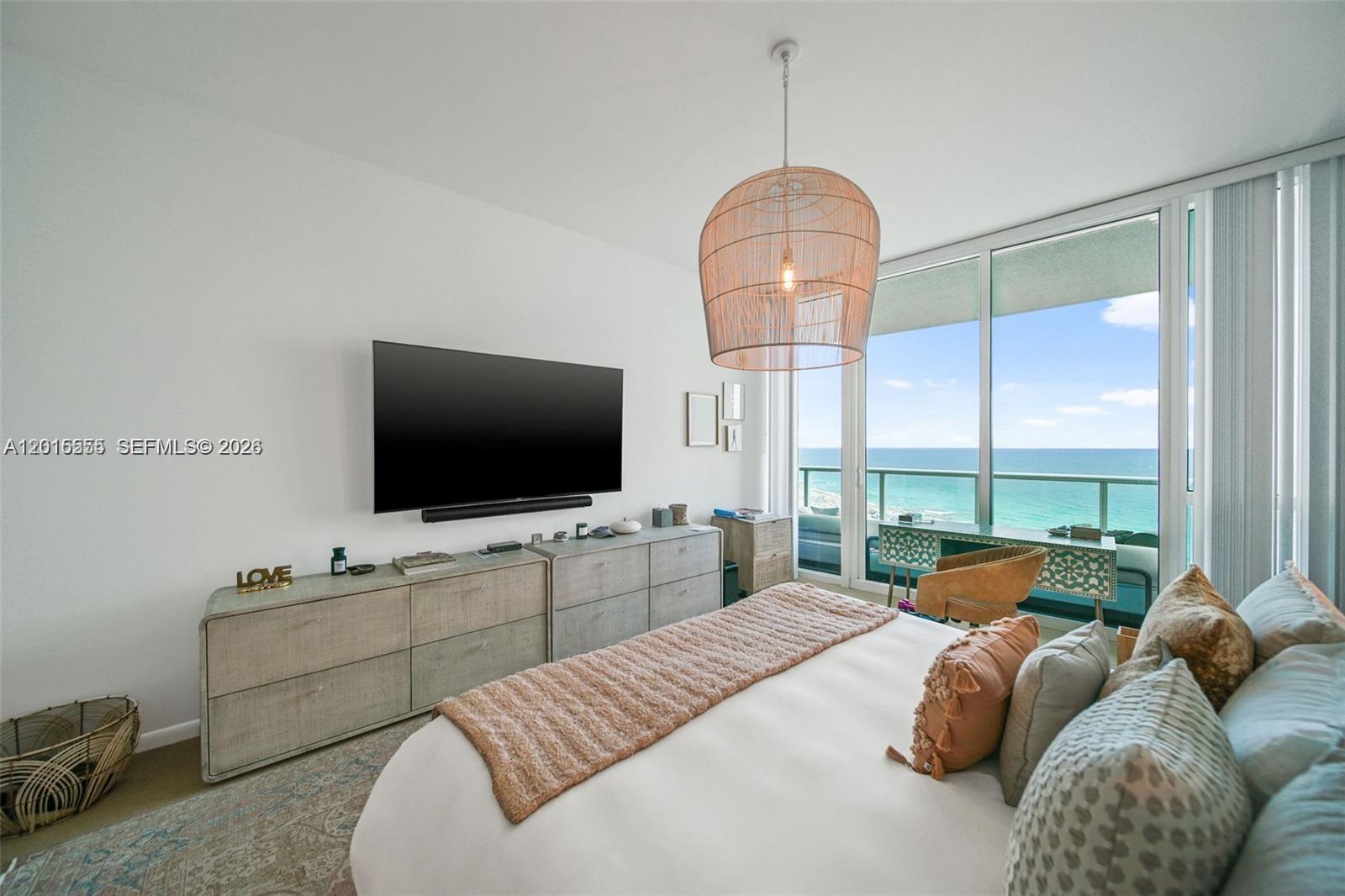100 S Pointe Dr #1608 Miami Beach, FL 33139