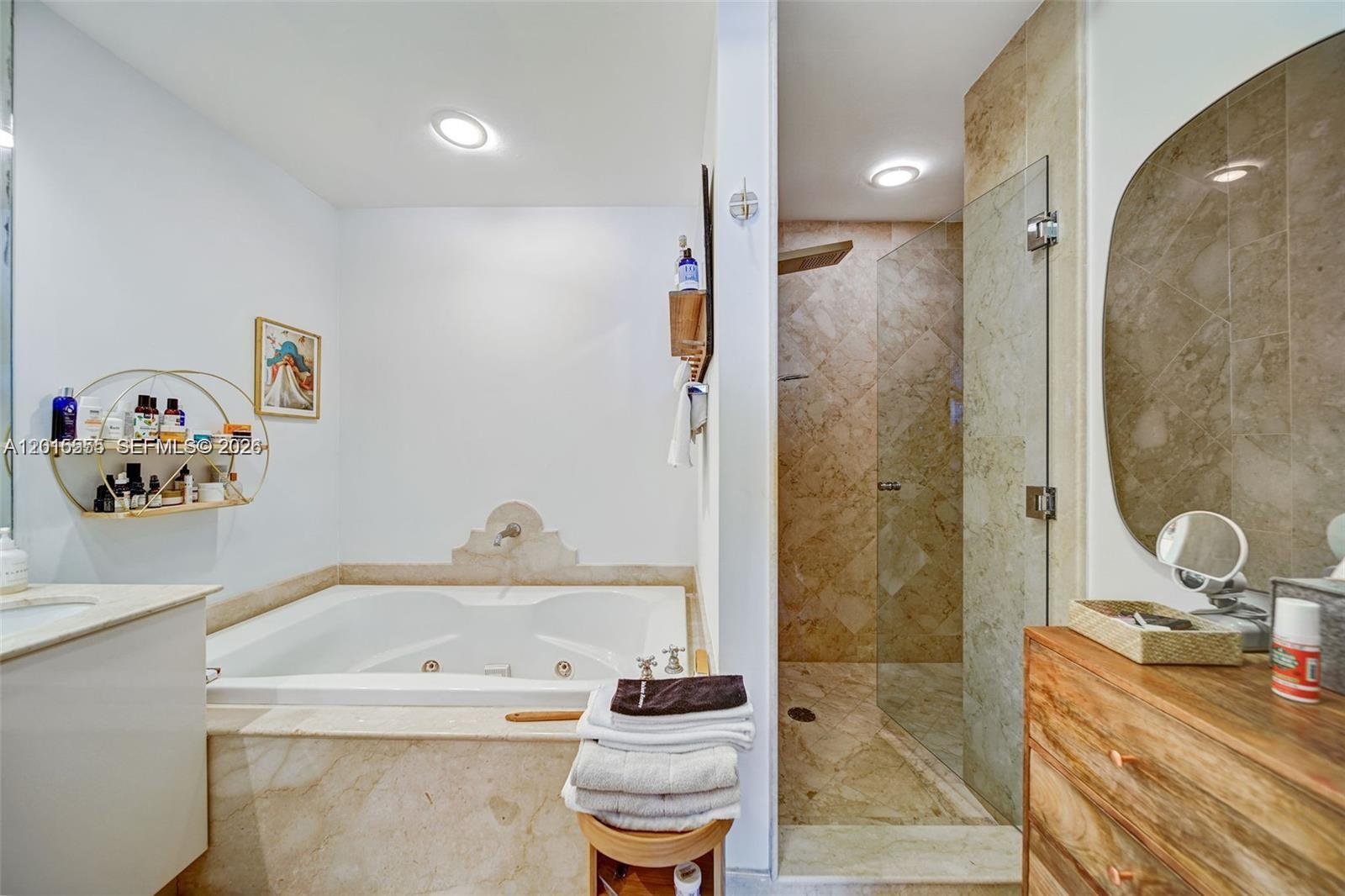 100 S Pointe Dr #1608 Miami Beach, FL 33139
