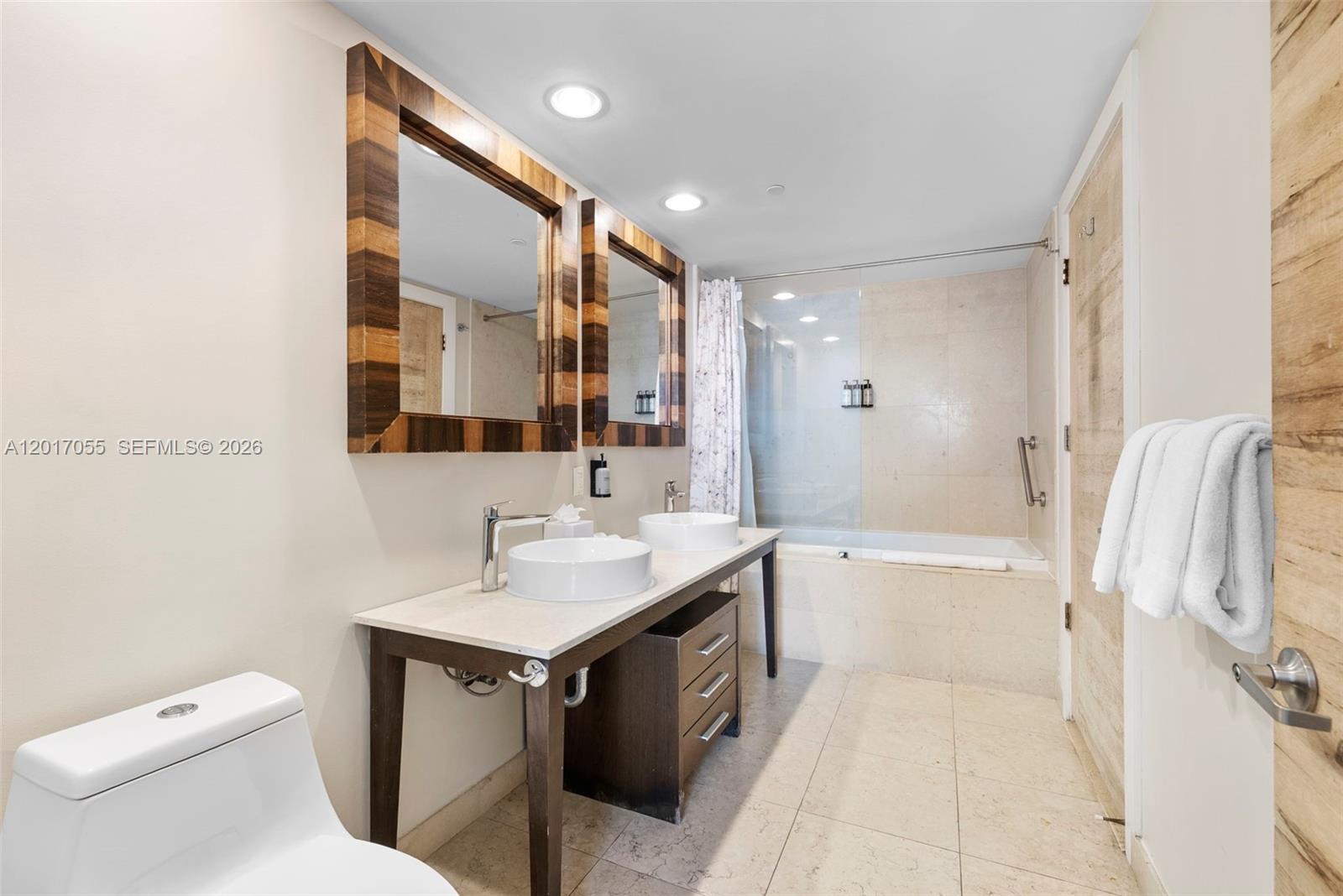 485 Brickell Ave #4606 Miami, FL 33131