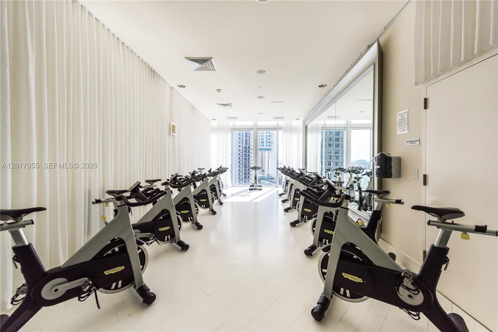 485 Brickell Ave #4606 Miami, FL 33131