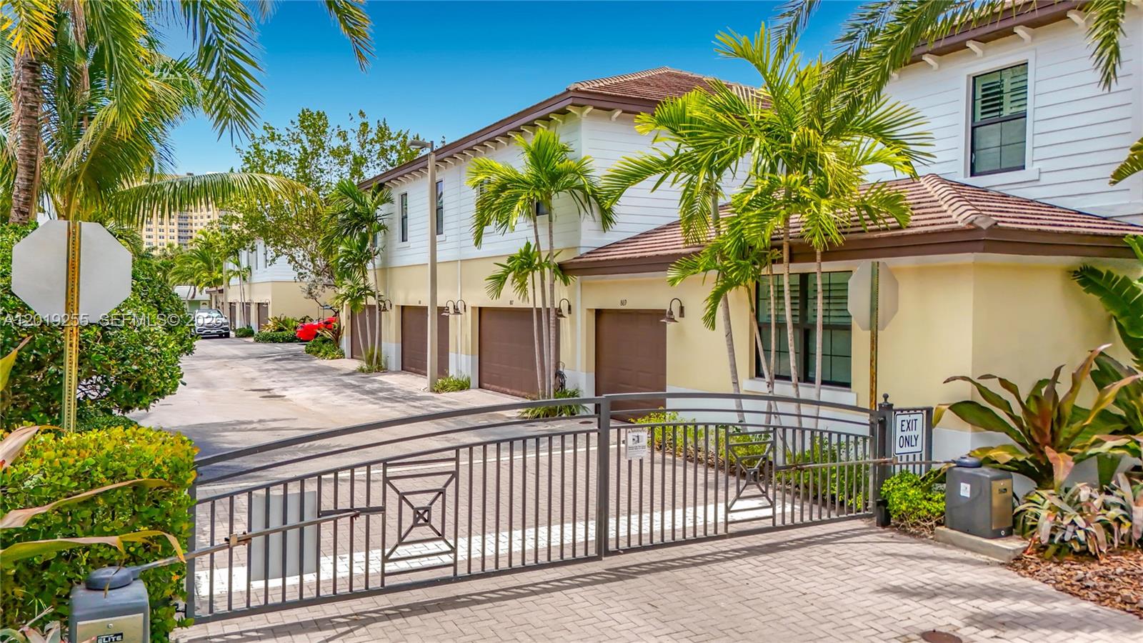 867 S Ocean Blvd Pompano Beach, FL 33062