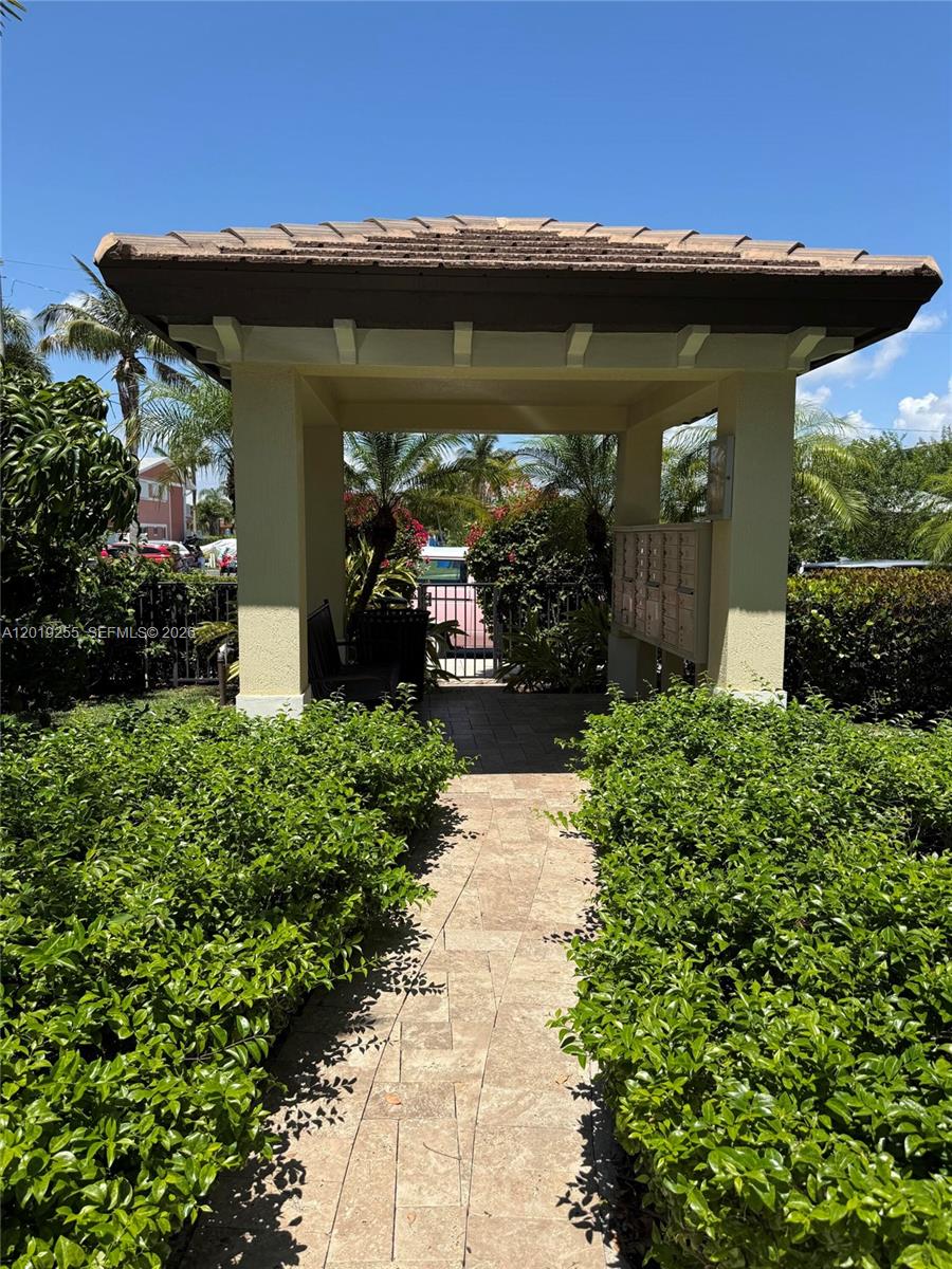 867 S Ocean Blvd Pompano Beach, FL 33062