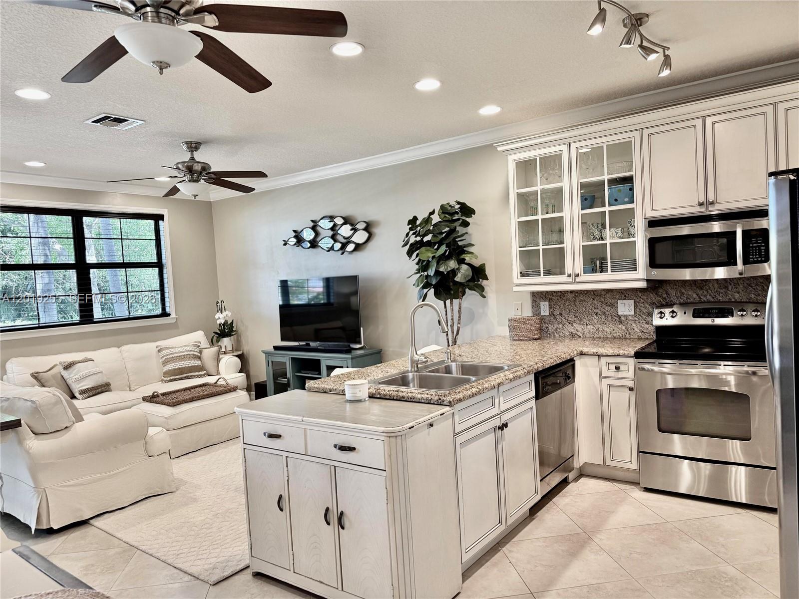 867 S Ocean Blvd Pompano Beach, FL 33062