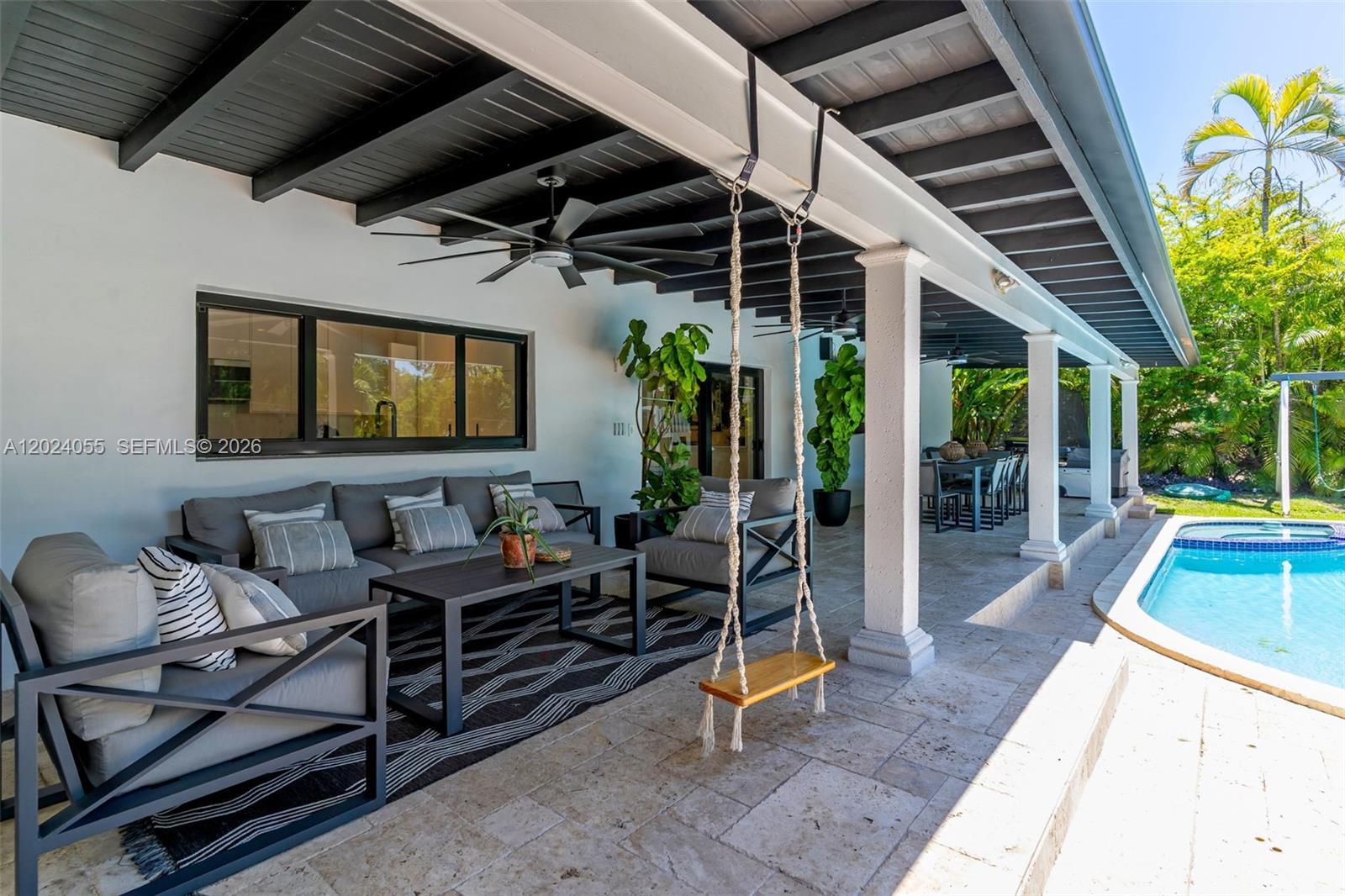 13400 SW 70th Ave Pinecrest, FL 33156