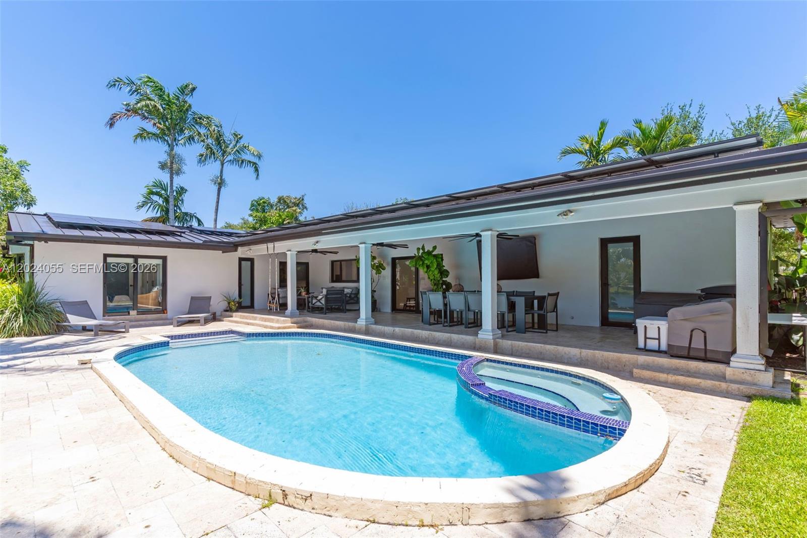 13400 SW 70th Ave Pinecrest, FL 33156
