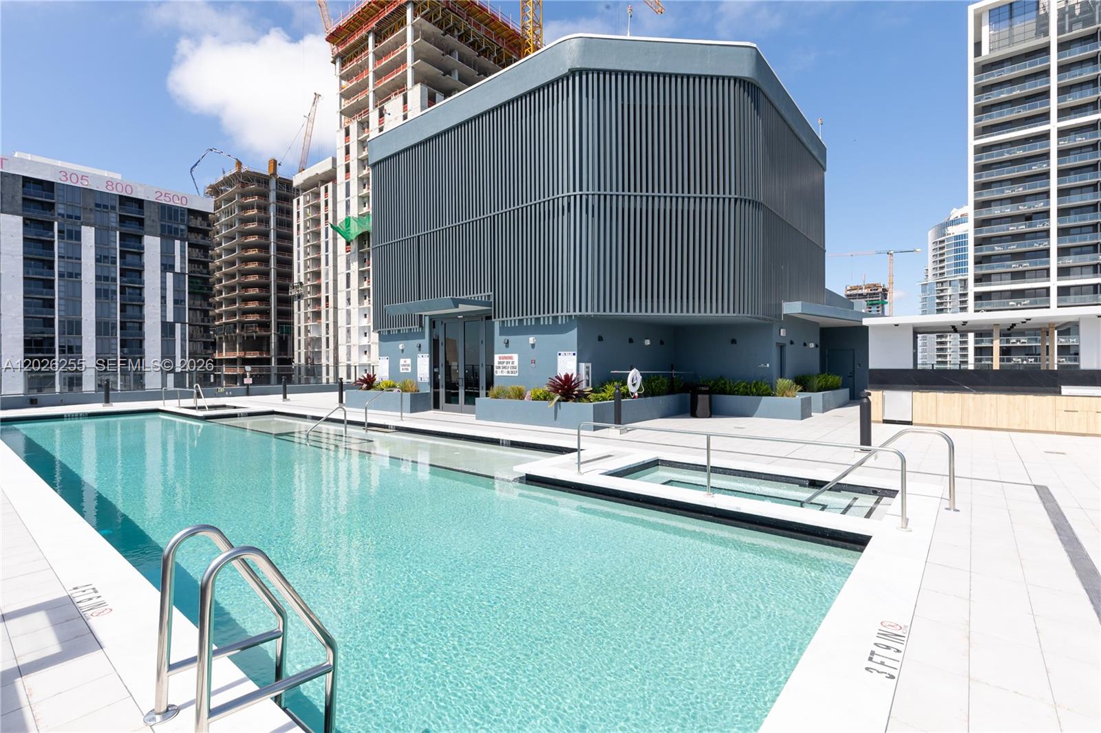 121 NE 5th St #510 Miami, FL 33132