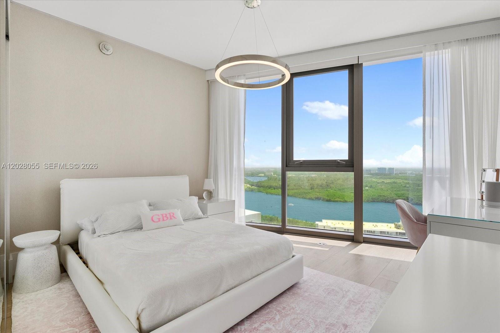 15701 Collins Ave #3101 Sunny Isles Beach, FL 33160