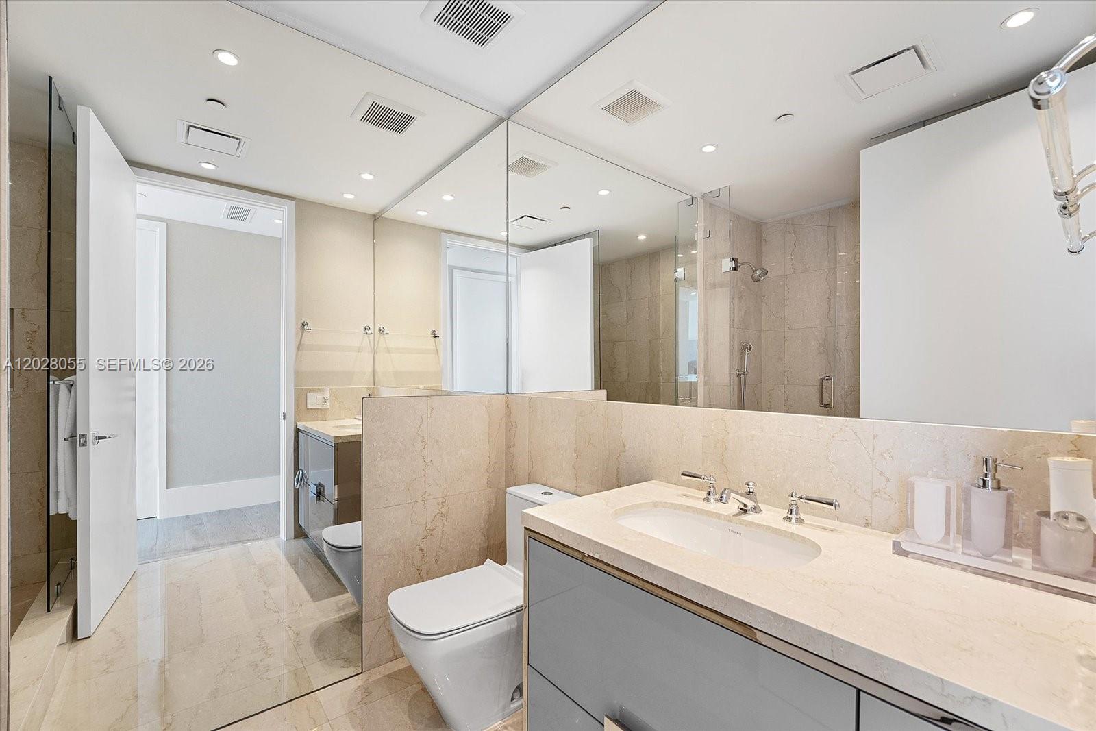 15701 Collins Ave #3101 Sunny Isles Beach, FL 33160