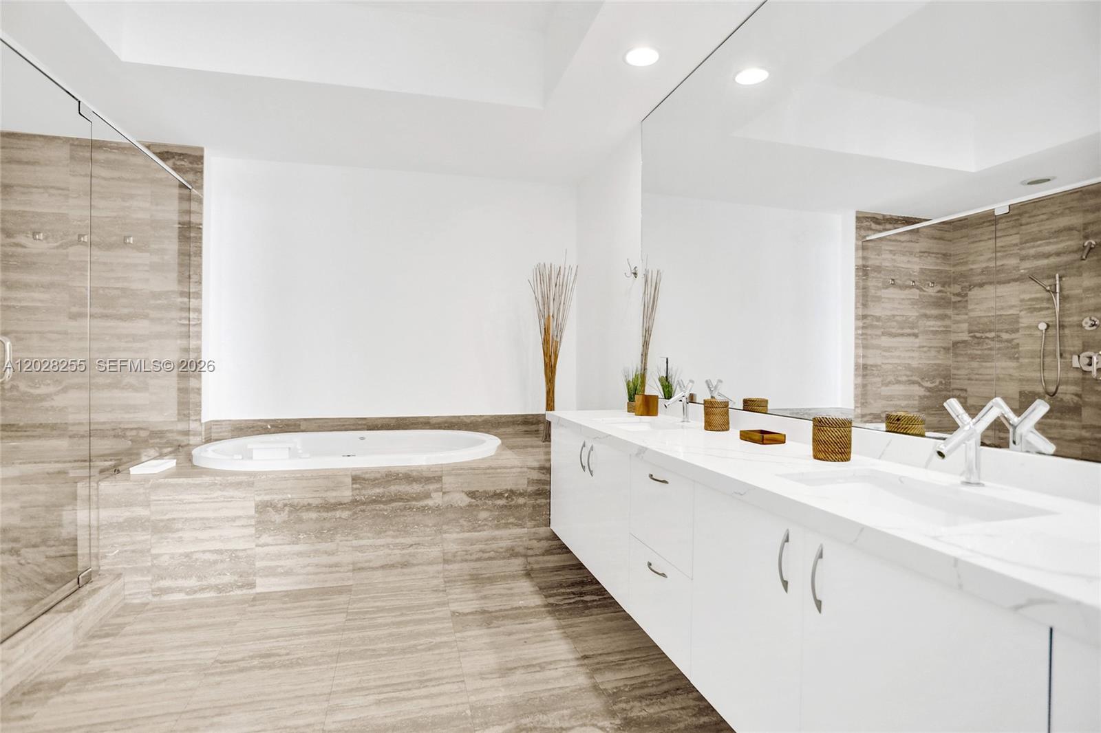 15901 Collins Ave #2807 Sunny Isles Beach, FL 33160