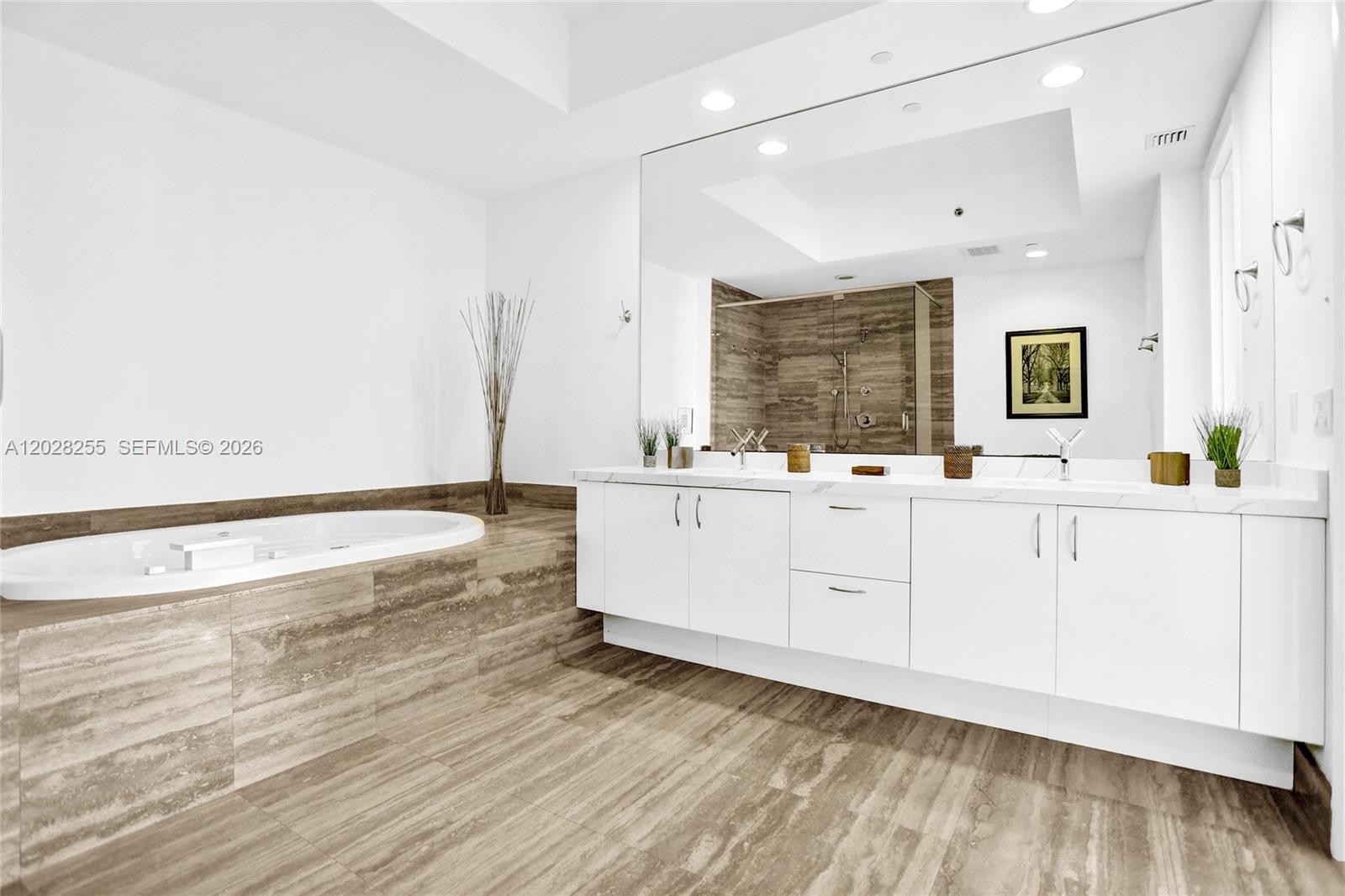 15901 Collins Ave #2807 Sunny Isles Beach, FL 33160