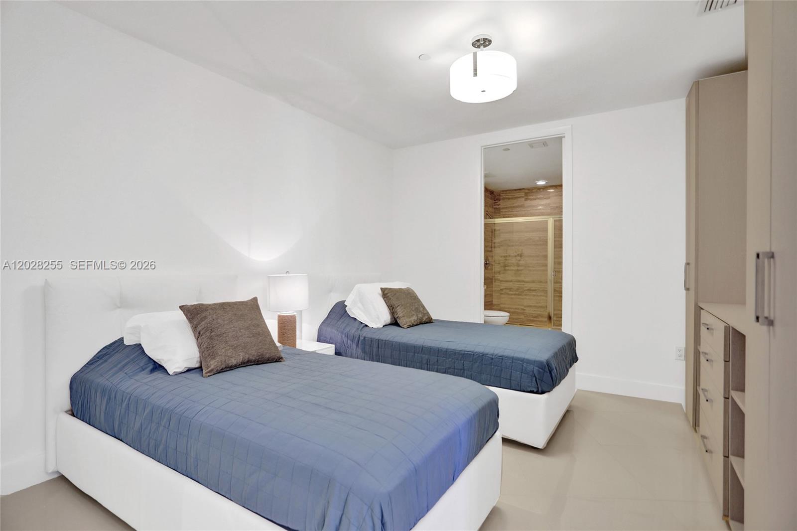 15901 Collins Ave #2807 Sunny Isles Beach, FL 33160