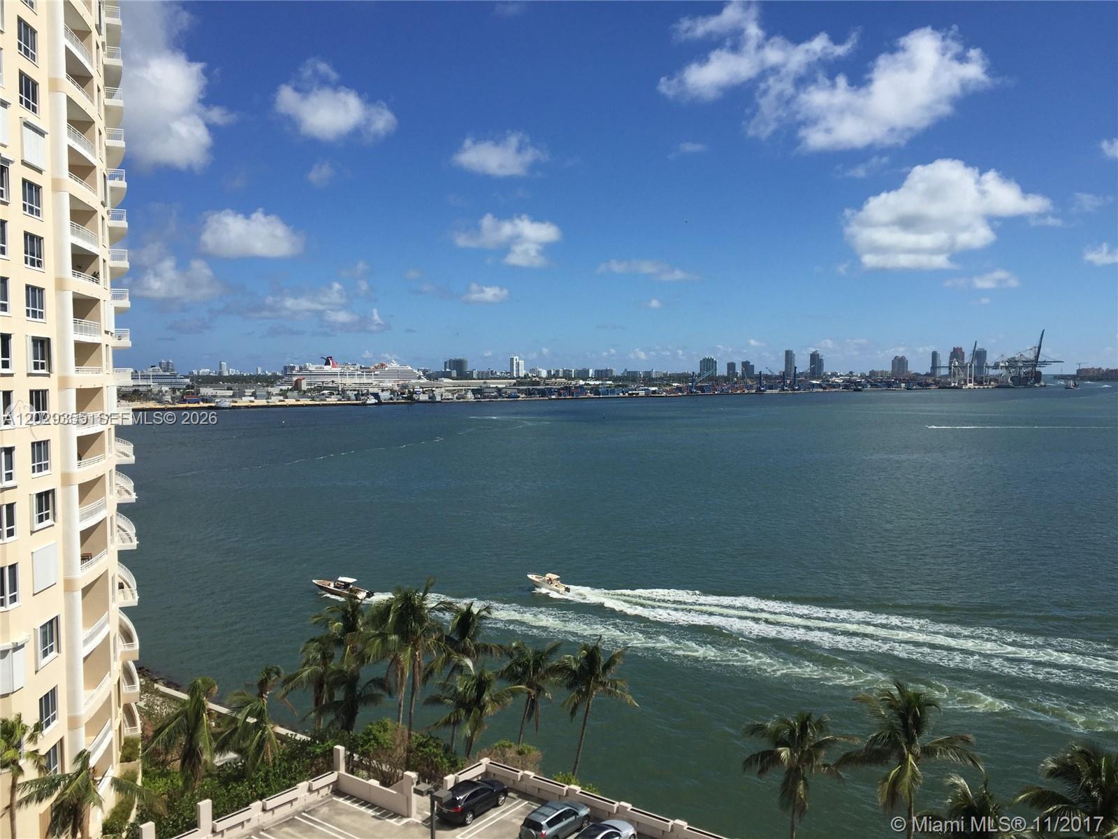 540 Brickell Key Dr #1122