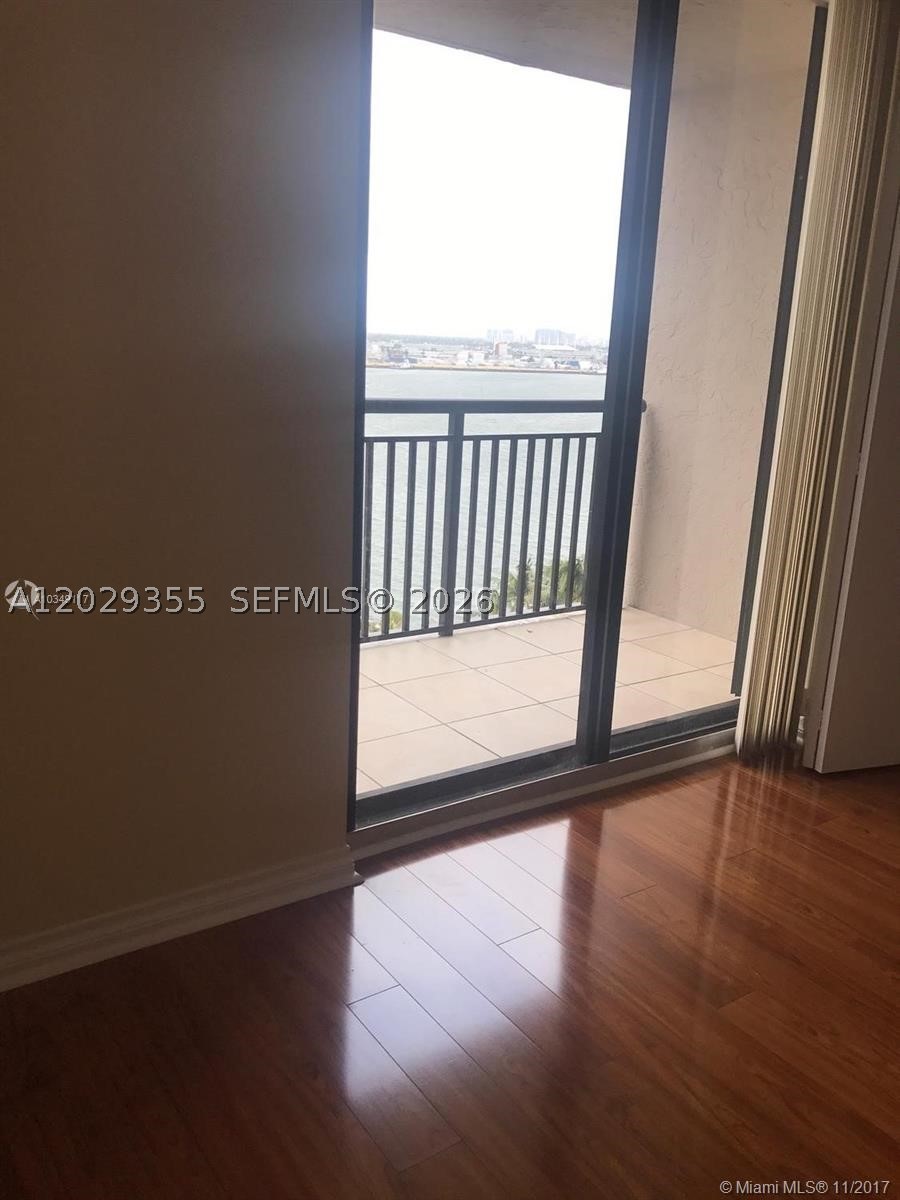 image Brickell Key Two4