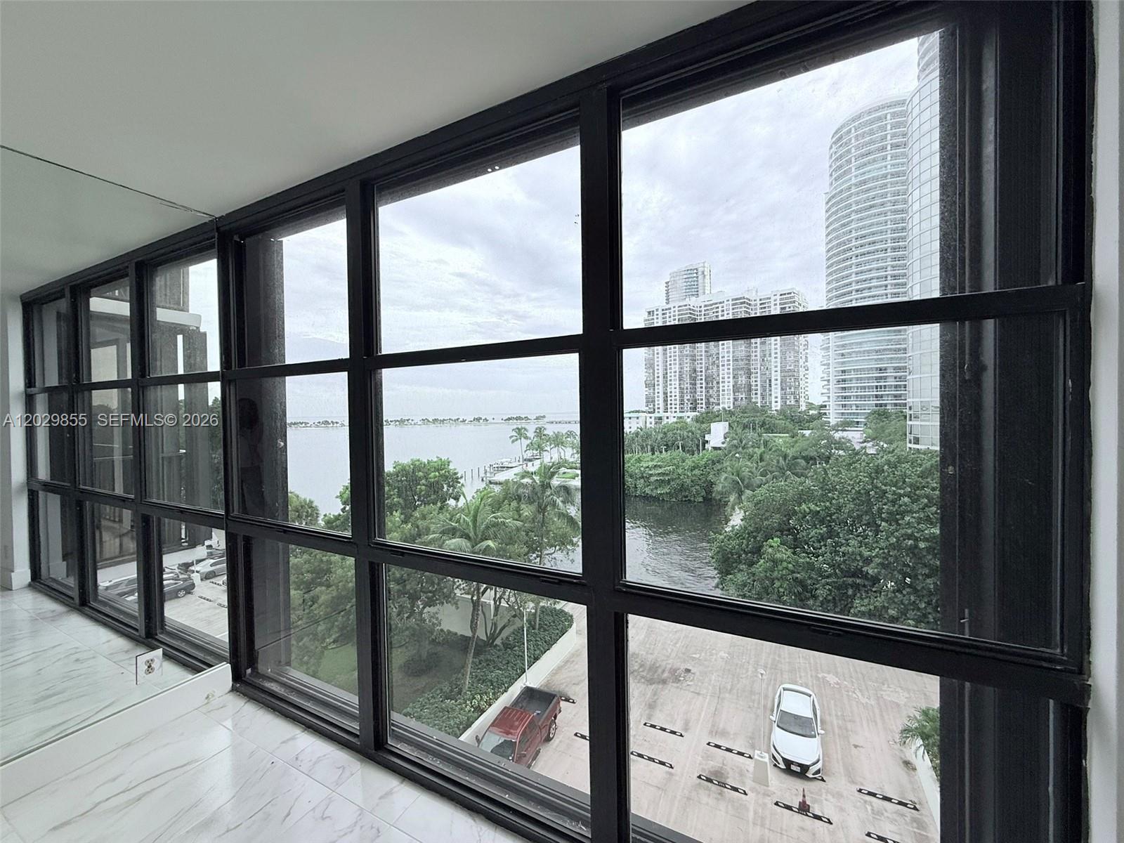 1925 Brickell Ave #D610 Miami, FL 33129