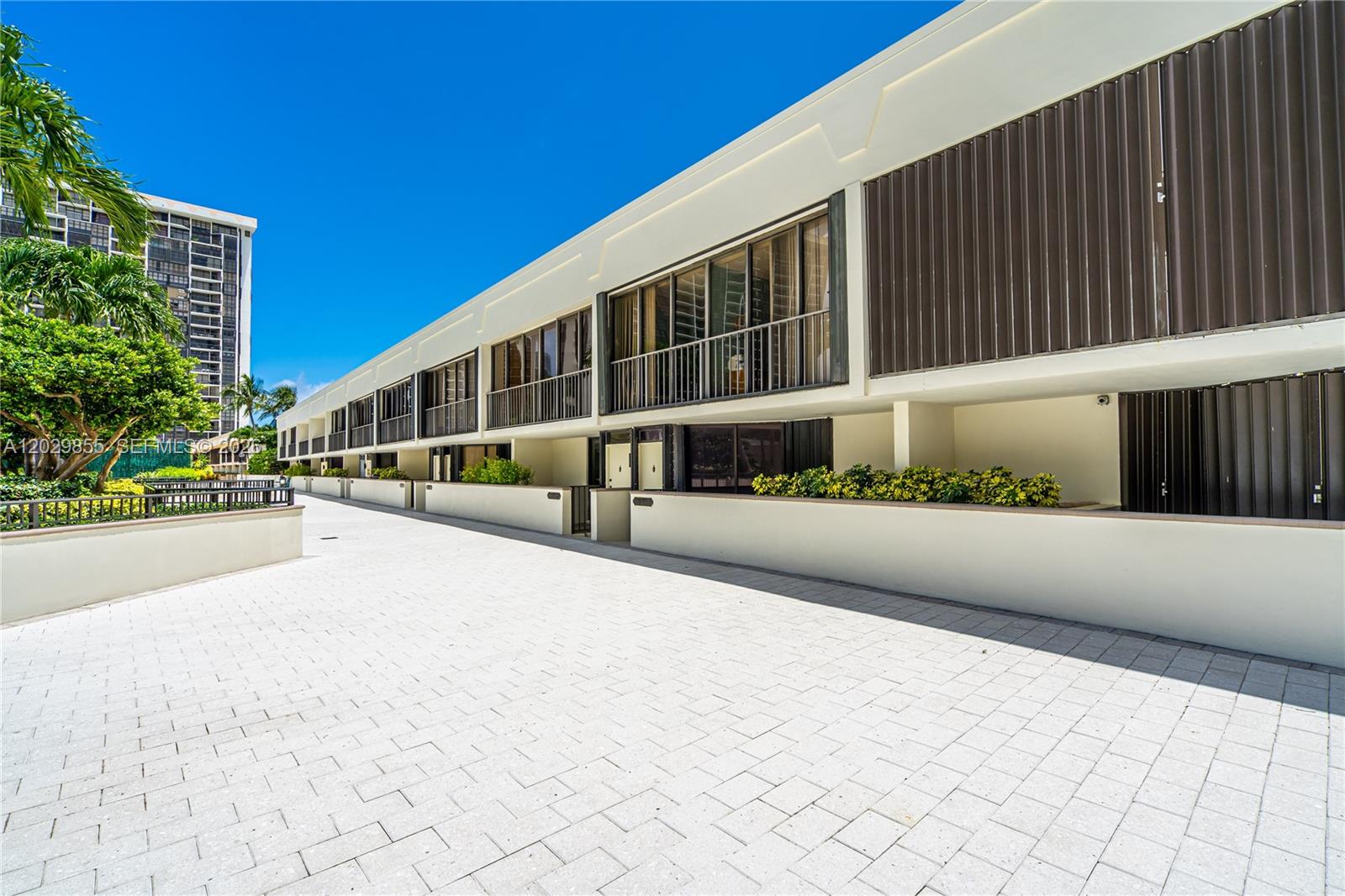 1925 Brickell Ave #D610 Miami, FL 33129