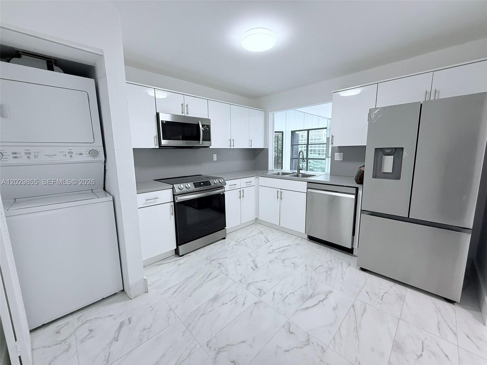 1925 Brickell Ave #D610 Miami, FL 33129