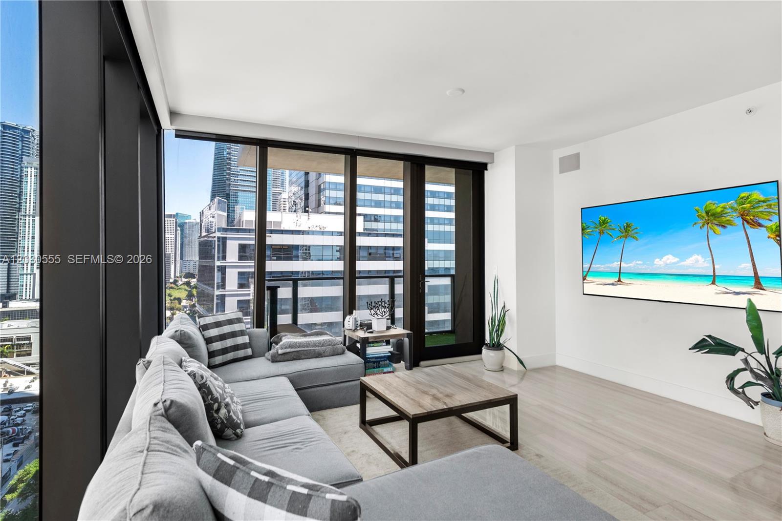 1451 Brickell Ave #1706 Miami, FL 33131