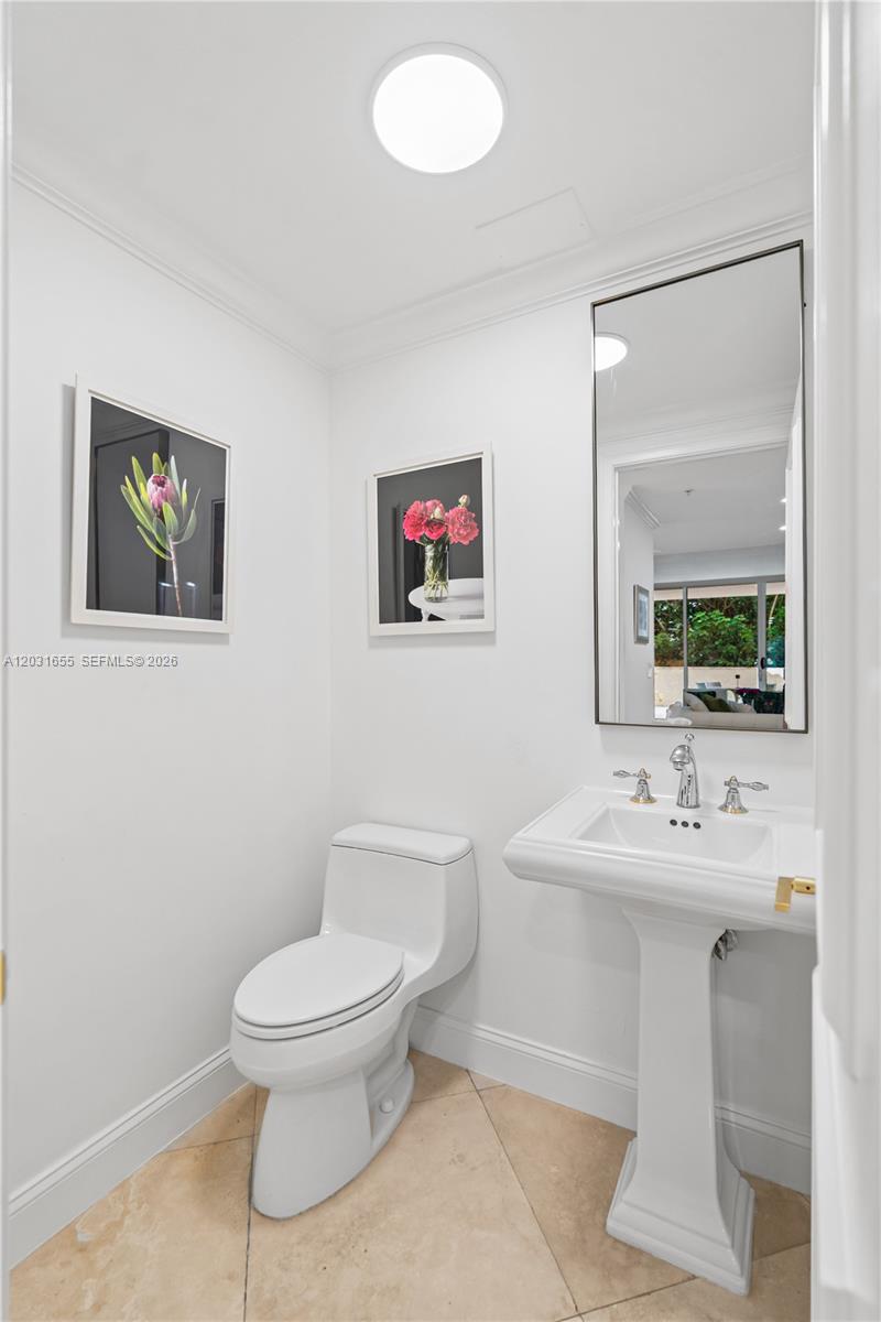 3400 SW 27th Ave #207 Miami, FL 33133