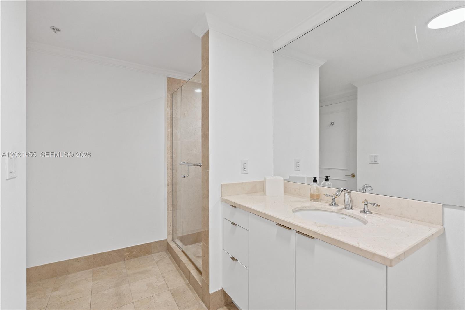 3400 SW 27th Ave #207 Miami, FL 33133