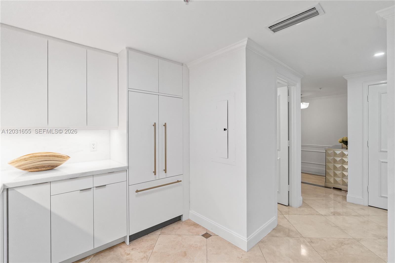 3400 SW 27th Ave #207 Miami, FL 33133