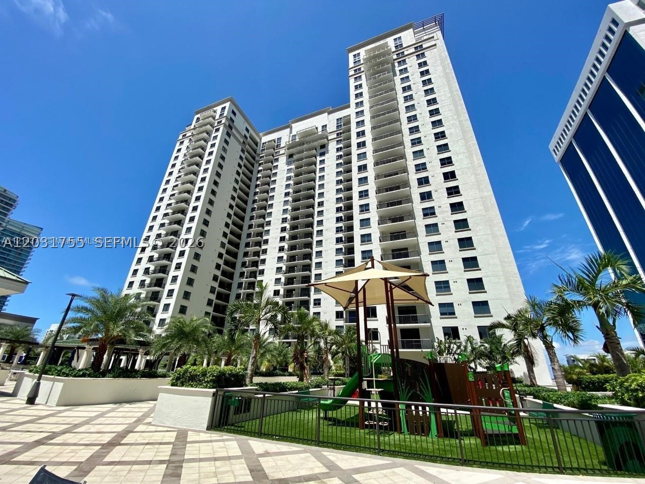 image Nine at Mary Brickell Village1