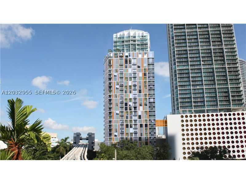 31 SE 6th #1106