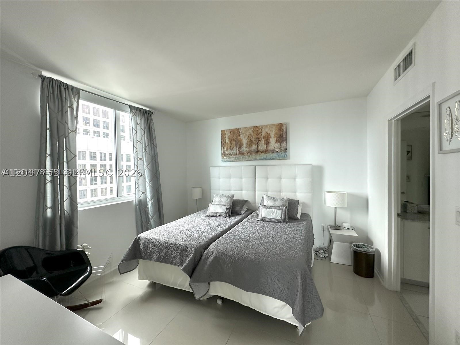 image 500 Brickell East3