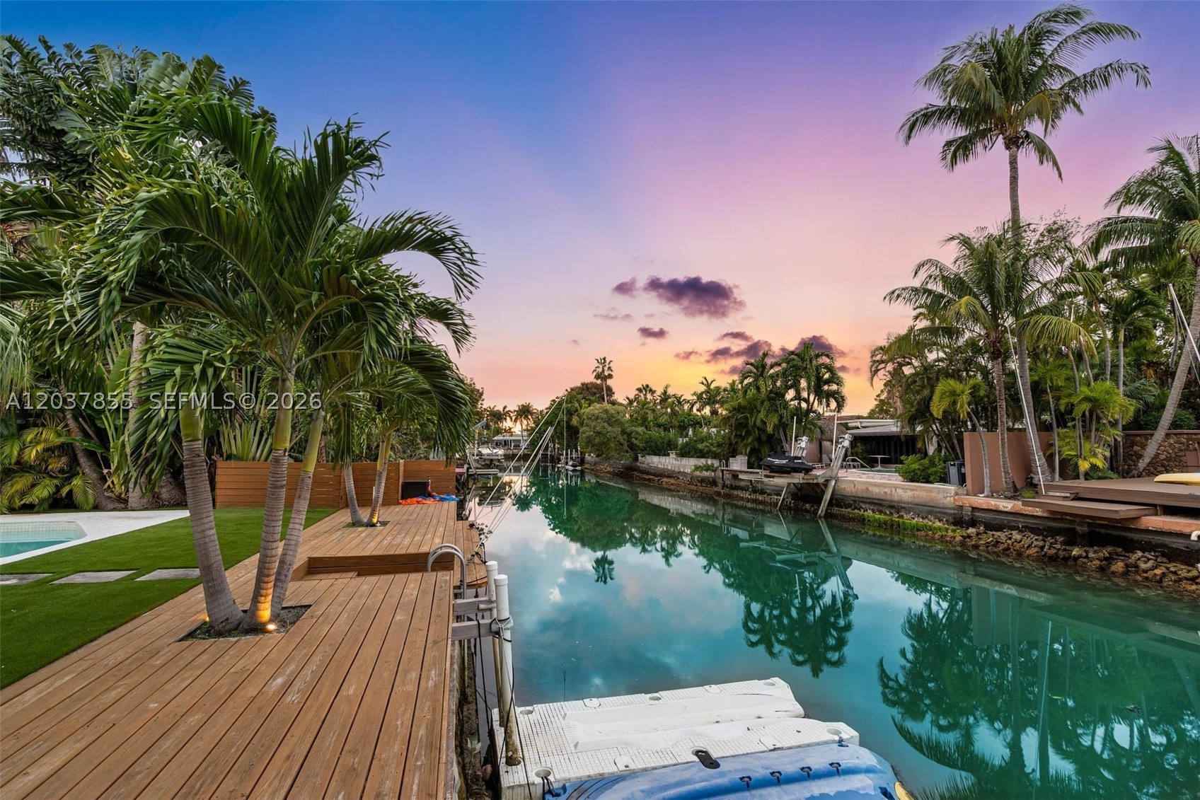 1835 Daytonia Rd Miami Beach, FL 33141