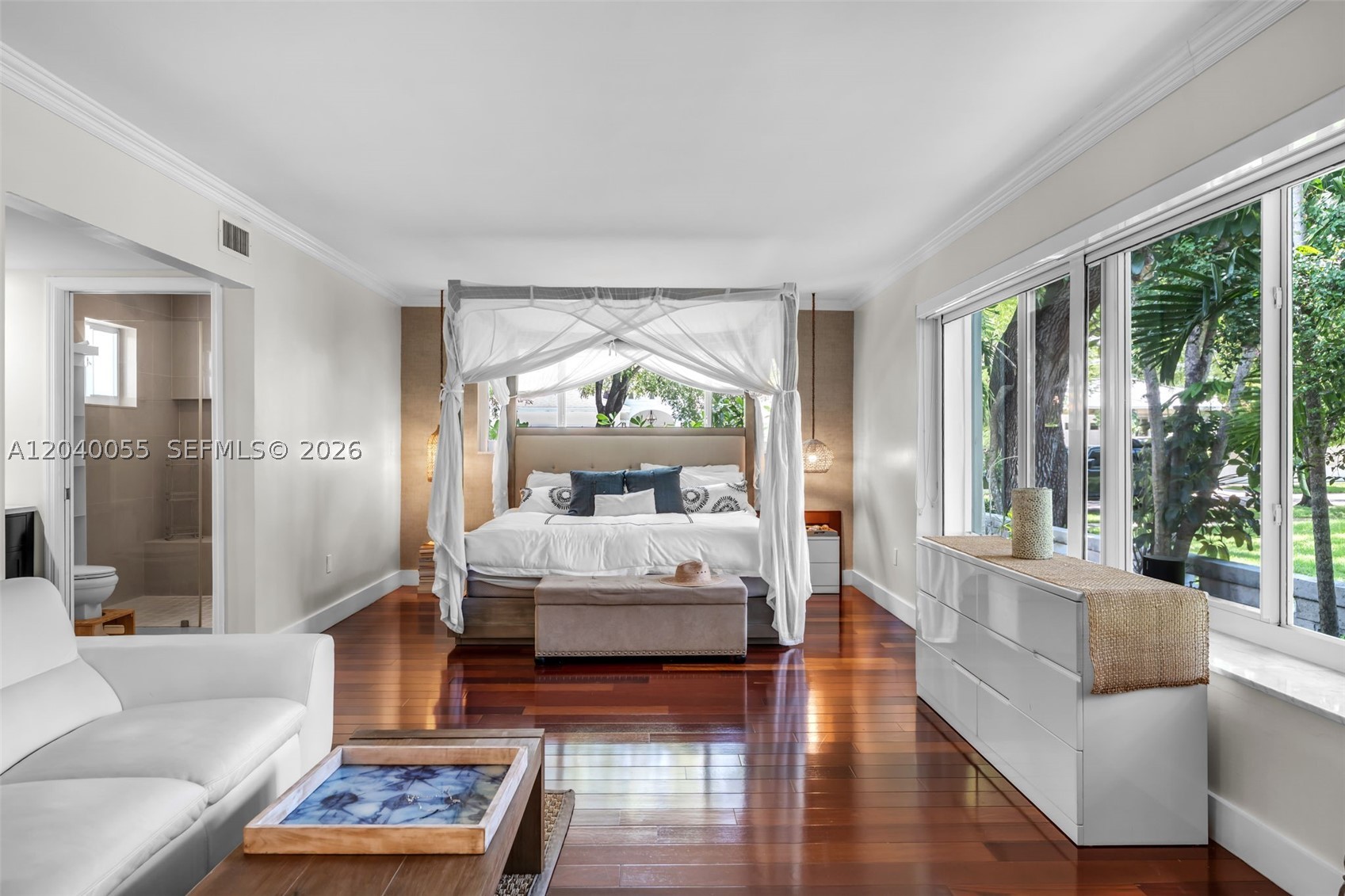 8 Pinta Rd Miami, FL 33133