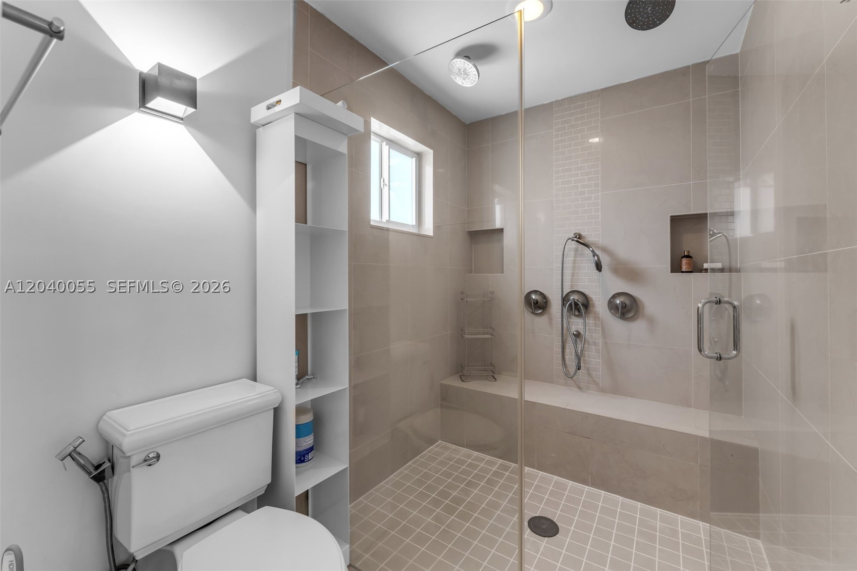 8 Pinta Rd Miami, FL 33133