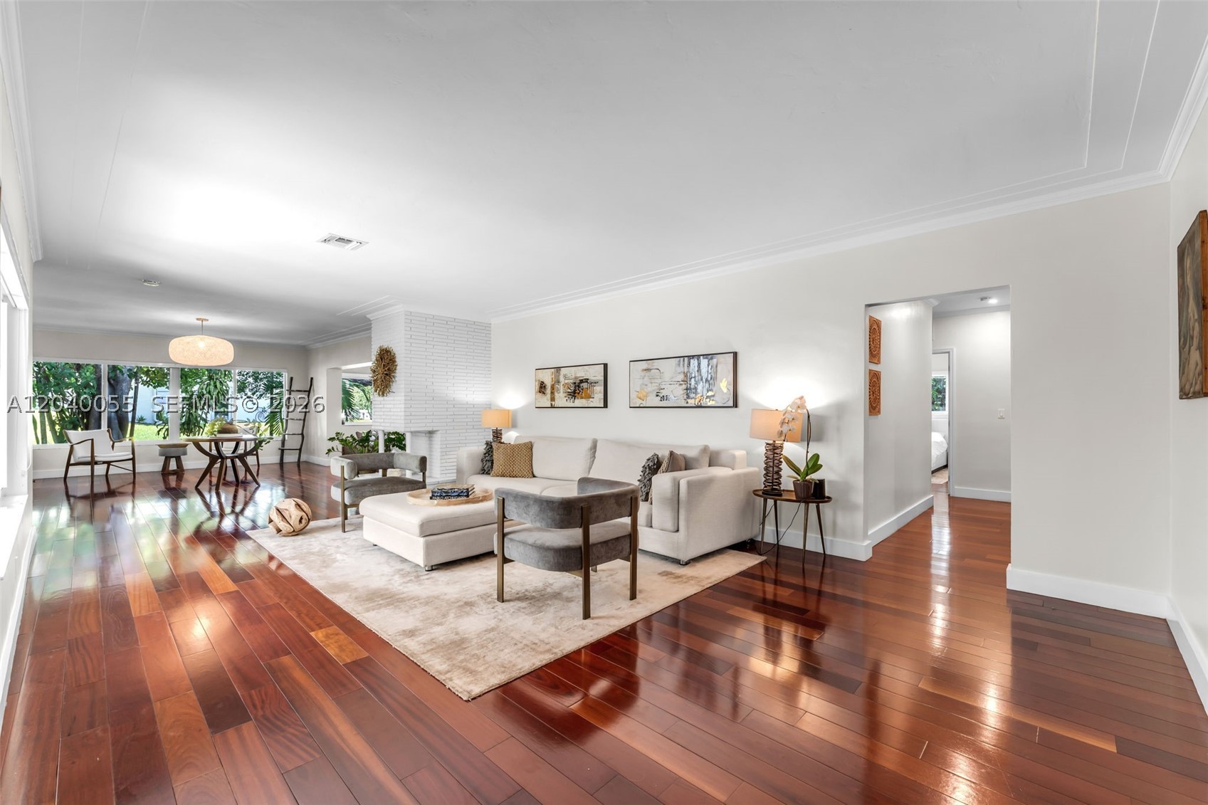 8 Pinta Rd Miami, FL 33133